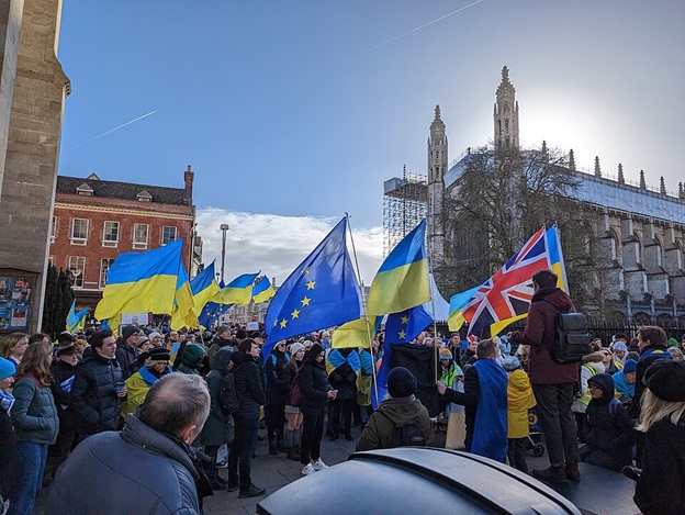 Cambridge demonstration in support of Ukraine - AFirehawk/Wikimedia Commons.